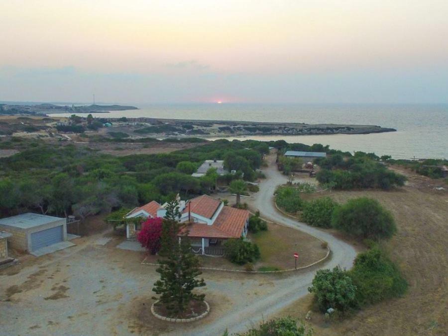 Balci Plaza Hotel And Balci Plaza Guest Bungalows Karpaz Peninsula Selenias Exterior photo