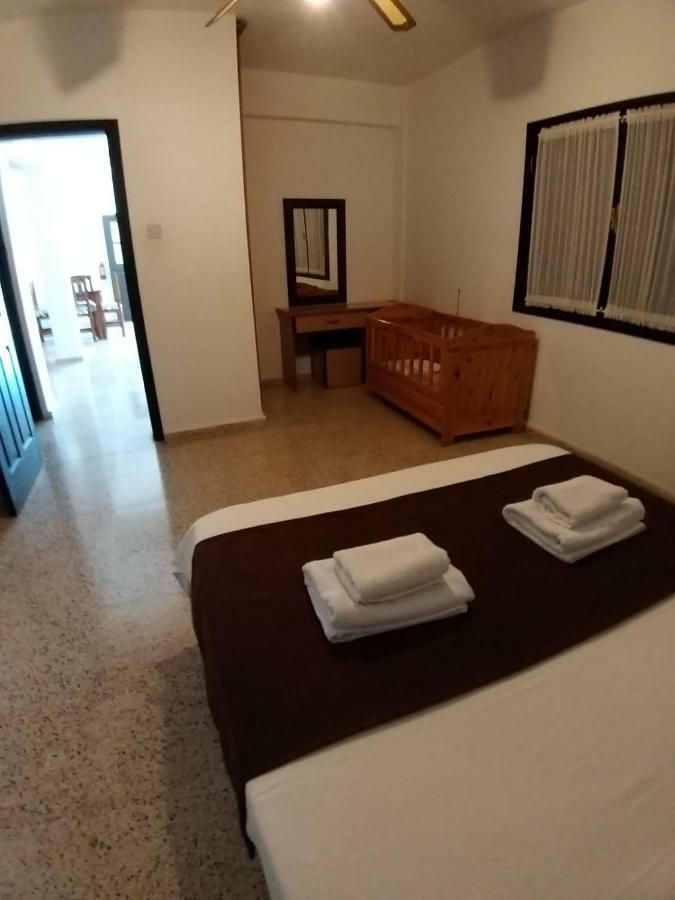 Balci Plaza Hotel And Balci Plaza Guest Bungalows Karpaz Peninsula Selenias Exterior photo